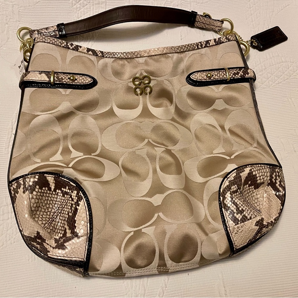 Coach Shoulder bag